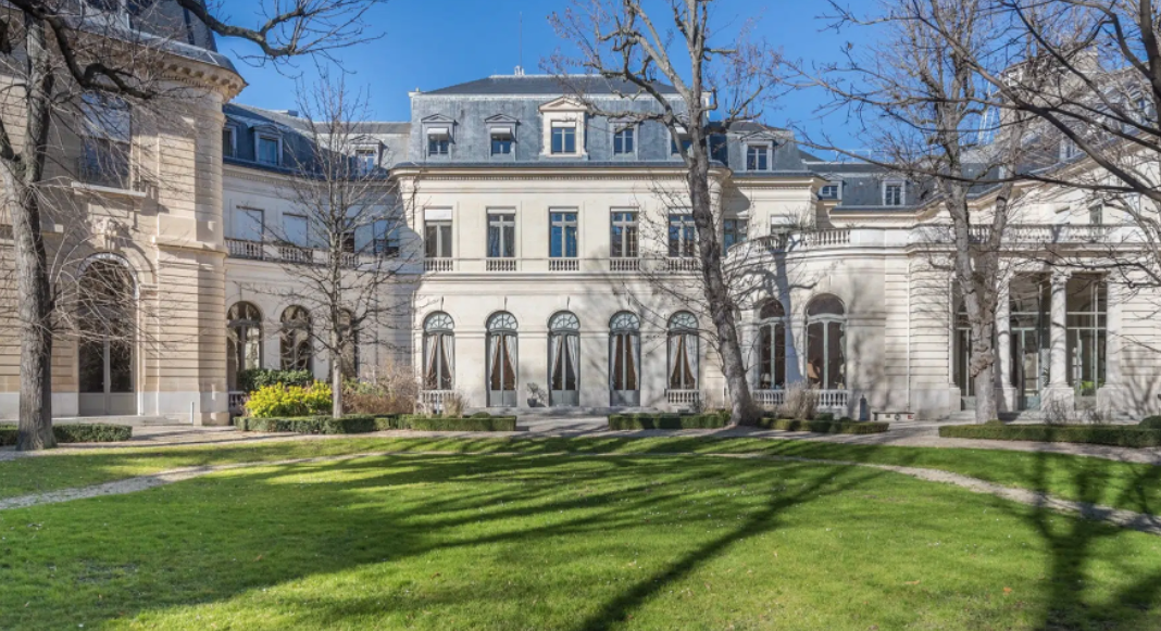 l'agence de location de lieux